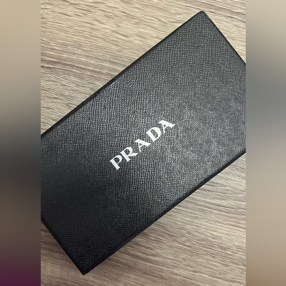 Auth PRADA Bundle Long Wallet Saffiano Shine Fuoco Red Leather, Box & Card - Picture 5 of 12